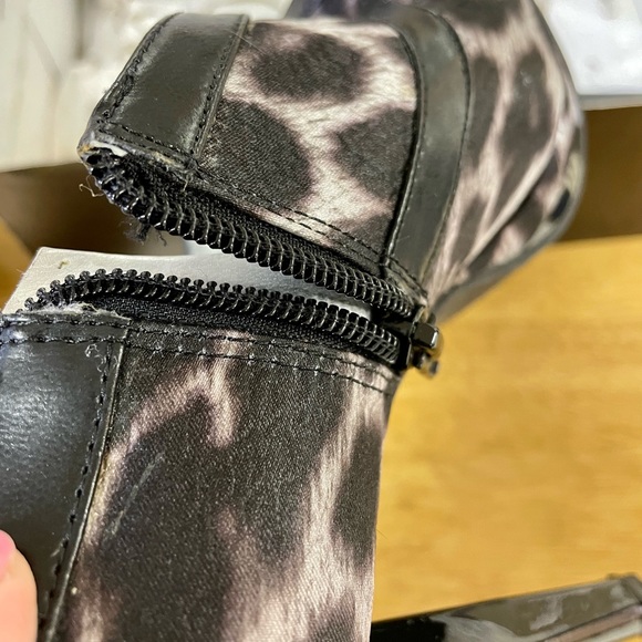 Open toe platform heels - Picture 15 of 16